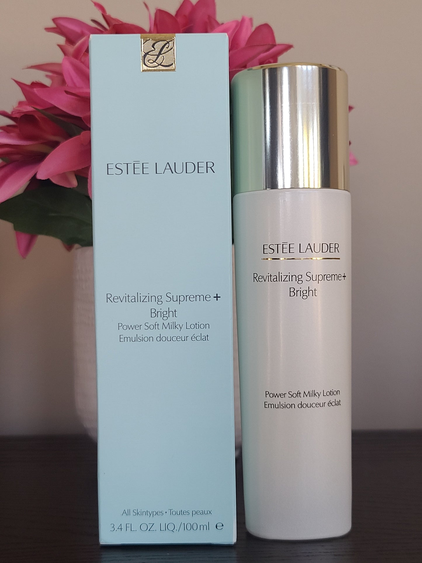 Estee Lauder Revitalizing Supreme+ Bright Power Soft Milky Lotion