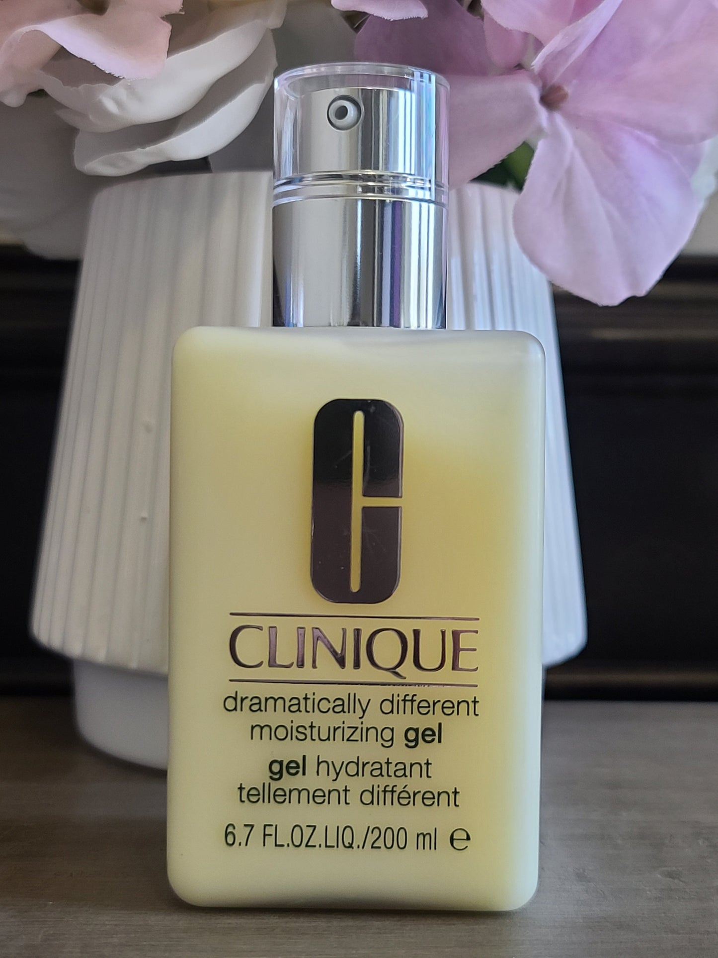 Clinique Dramatically Different Moisturizing Gel with Pump