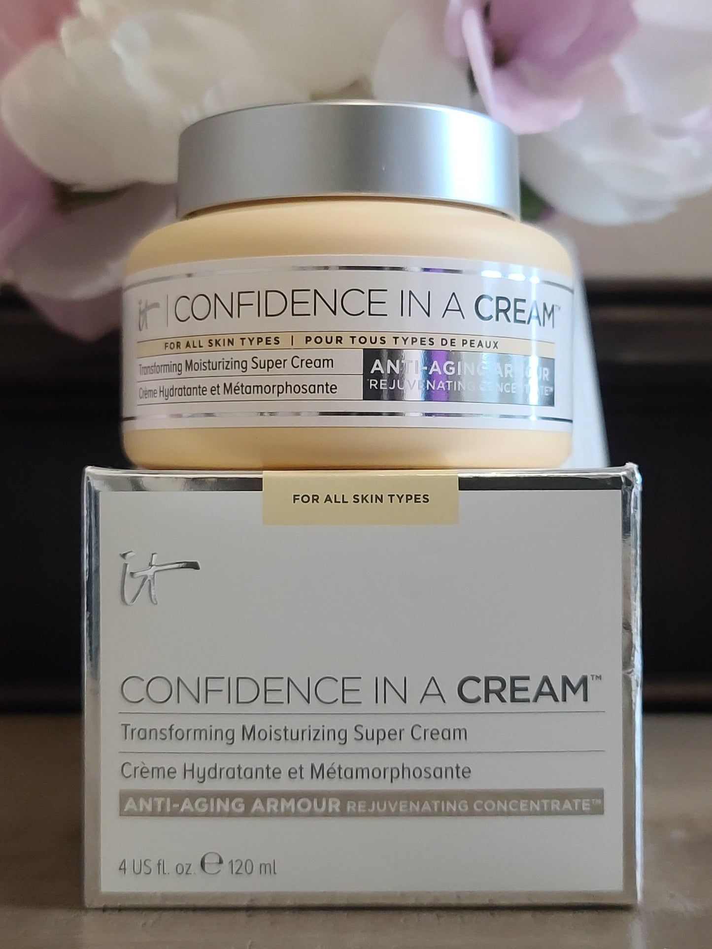 IT Cosmetics Confidence In A Cream Anti-Aging Moisturizer