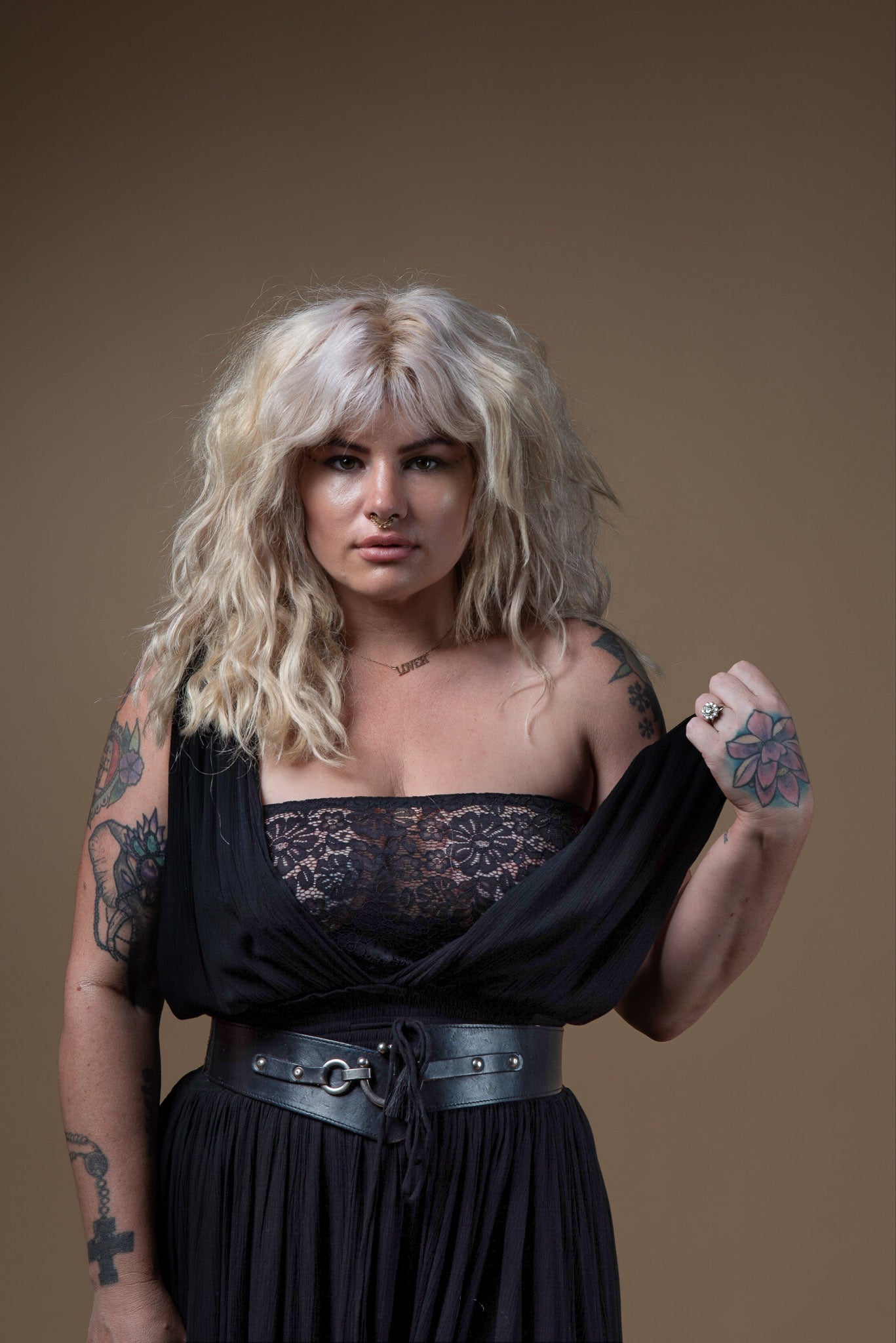 HORSESHOE BUCKLE BELT - BLACK