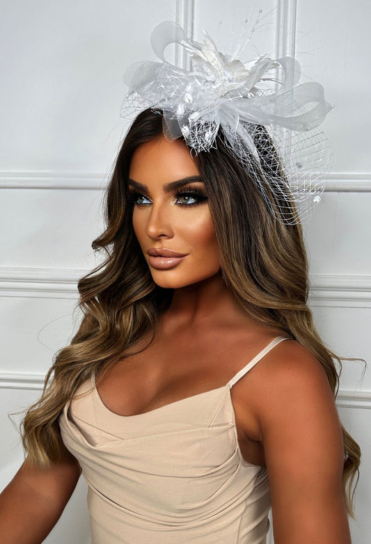 Your Needs White Fascinator