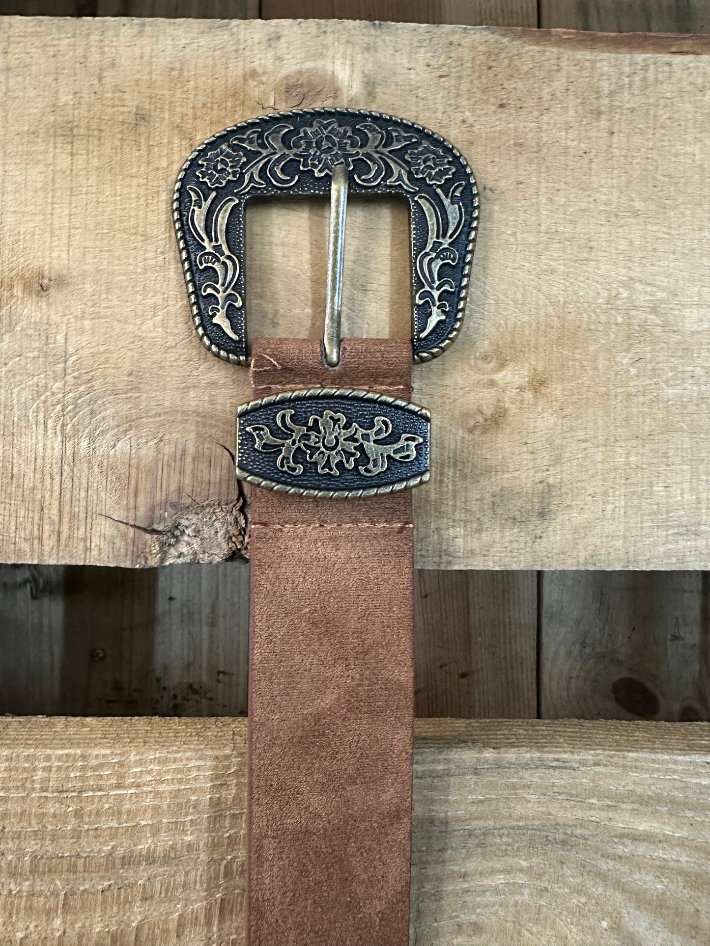 Western Rock Antique Western Buckle Suede Belt