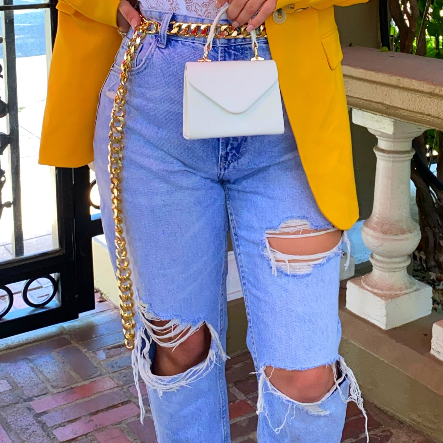 Locked in chain belt