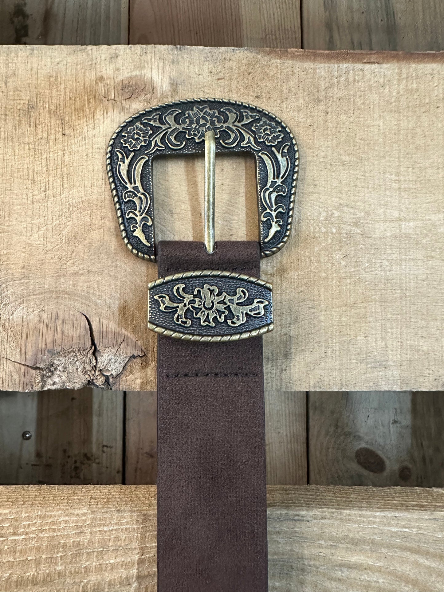 Western Rock Antique Western Buckle Suede Belt